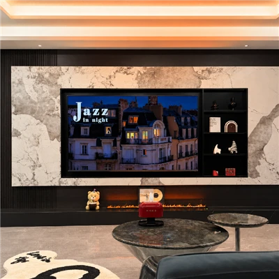 Zavírání Tv Niche Nad krbem